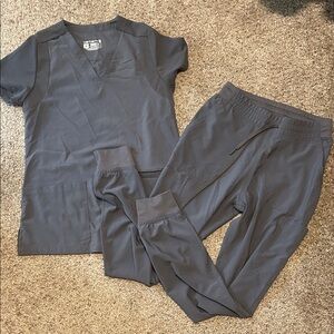 Carhartt Gray Scrub Top and Pants Set- Joggers